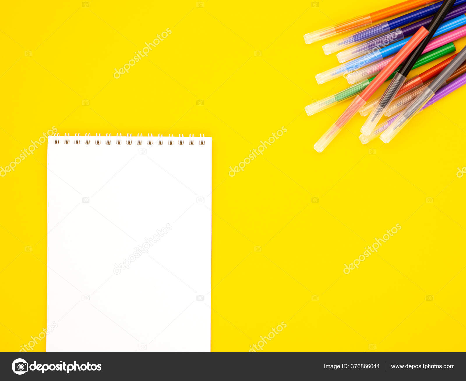White Blank Notepad Markers Yellow Background Space Text Educational School Stock Photo Image By C Ilnaz3baga