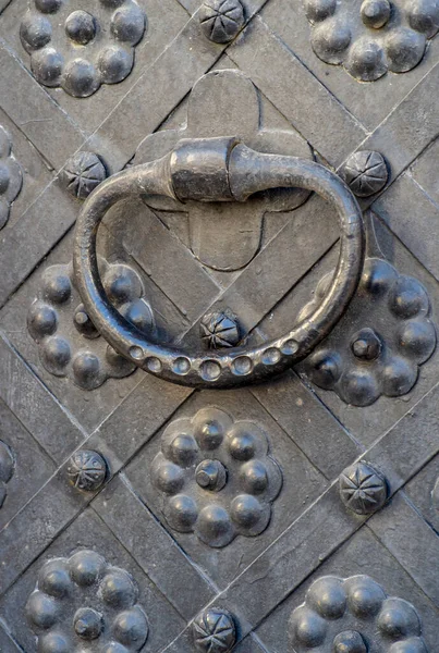 Alte Und Moderne Dekorative Geschmiedete Metallelemente Von Zäunen Toren Fenstergittern — Stockfoto