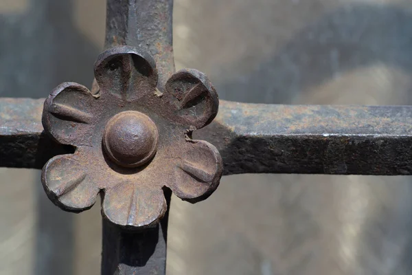 Oude Moderne Decoratieve Gesmeed Metalen Elementen Van Hekken Poorten Raamroosters — Stockfoto