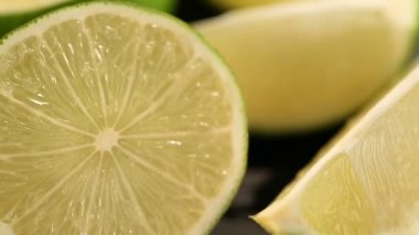Sulu yeşil kireç closeup, narenciye meyve şekerli ve asitler, sağlıklı diyet zengin