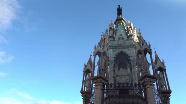 Брансвік пам'ятник в Женеві (Швейцарія), вид на фонтан, sightseeing — стокове відео
