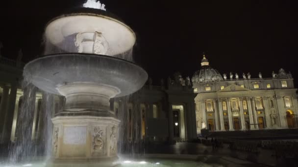 Fântâna Bernini din Piața Sfântul Petru, Vatican City din Roma, reper italian — Videoclip de stoc