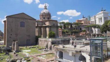 Martina kilise yakınında, Roma Forumu İtalya antik Santi Luca e görüntüleyin