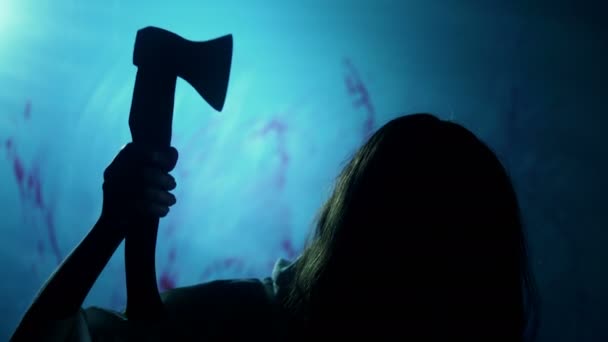 暗闇の中、過失致死罪、悪夢のような流血女性肉屋殺害犠牲者 — ストック動画