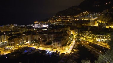 Monako, parlak ışıklı cityscape Monte Carlo alanının inanılmaz gece görünümü