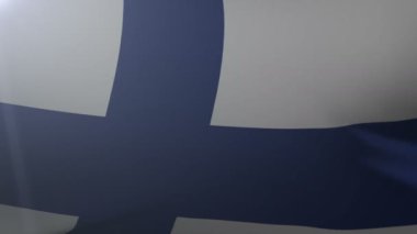 Finlandiya bayrak direğine rüzgarda, özgürlük'ın ulusal sembolü sallayarak bayrak