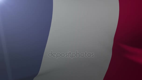 Σημαία της Γαλλίας που κυματίζει στο κοντάρι σημαίας στον άνεμο, εθνικό σύμβολο της ελευθερίας — Αρχείο Βίντεο