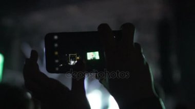 Müzik fan kaliteli konser video çekimi için uygun filtre seçimi