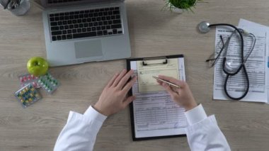 Aile doktoru reçete ve sağlık sigortası formu, sağlık reformu imzalama