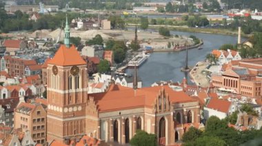 Gdansk hava cityscape, ortaçağ Saint Johns kilise Gotik mimarisi