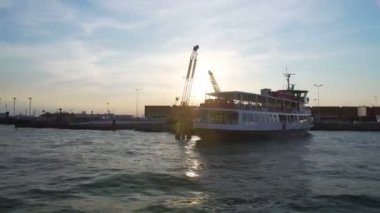 Turistik gemi sanayi port, su taşıma, deniz Tur adlı bağlantılı