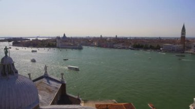 Venedik, havadan görünümü Grand Canal, turizm ve eski binalar
