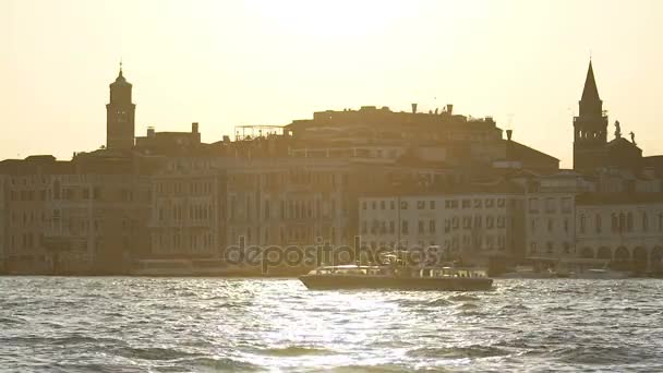 Venecia paisaje urbano, visitas turísticas por lugares de interés en Italia, turismo — Vídeo de stock