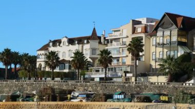 Sabah waterfront geçit resort City boyunca dizilmiş konut evleri