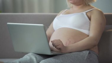 Hamile anne koruma online blog web sitesinde bekliyor kadınlar için deneyimli