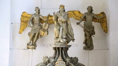 Saint Mary's basilica Gdansk, sıra, iç dekorasyon melekler heykelleri