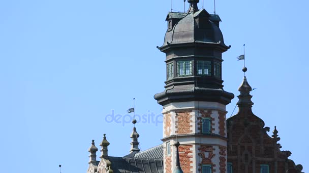 Impresionante vista de la cúpula de la Casa de la Sociedad de Ciencias Naturales en Gdansk, Polonia — Vídeos de Stock