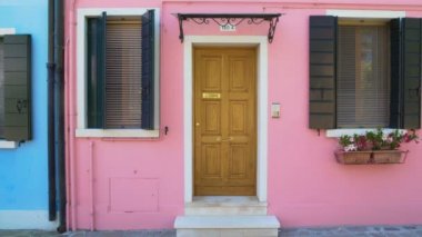 Pembe evde rahat Burano, Bebek gibi Venedik'te bina panoramik görünüm