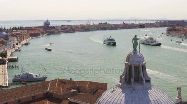 Deniz cityscape kanal kıyısında, Venedik tarihi binalar ile hayal
