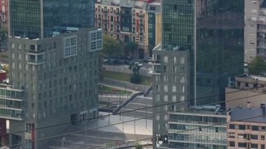 Bilbao, modern mimari, İspanya ikiz kuleleri olarak bilinen konut