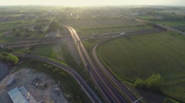Modern ücretli otoyol seyahat ödemek için kadar özel terminalleri sürüş araba