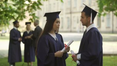 Konuşmayı, Borsası'nda eğitim diploma ile uluslararası mezunları