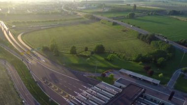 Gates ile kaç araba otoyol, etrafında yeşil alanı girmeden geçiş ücreti toplama alanının