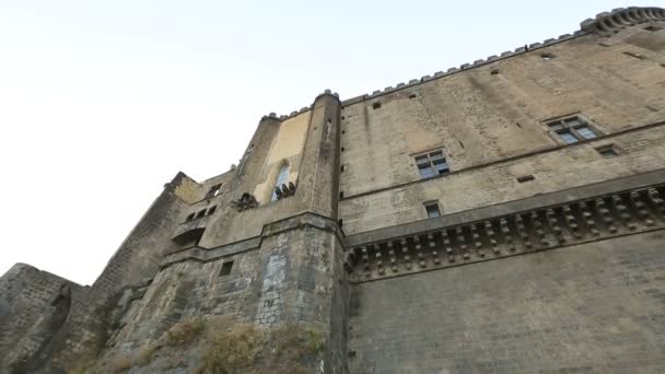 Panorama do castelo medieval Maschio Angioino em Nápoles, arquitetura antiga — Vídeo de Stock