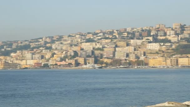 Panorama del golfo e dell'architettura di Napoli, bellissimo paesaggio, sequenza — Video Stock
