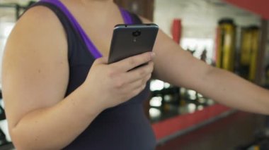 Nefes yeniden elde etmek ve kontrol posta smartphone, spor salonu için mola kız kilolu