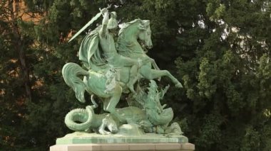 Saint George ve Dragon Zagreb, konumlar ve Tarih antik heykel