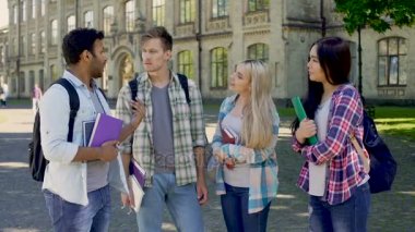 Nasıl akademik yılın başında haberdardır hatırlamak Fellowmates