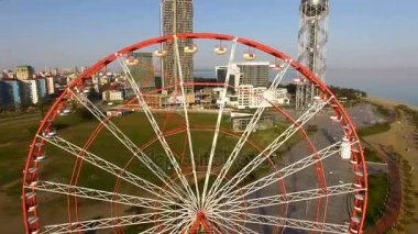 Karadeniz Sahil görünümü feribot tekerleği, gezi turuna Batum, Gürcistan