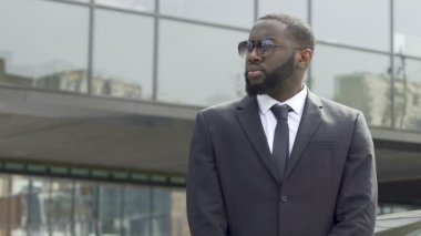 Koruma Bölge teftiş toplum konvoy görünümünü bekliyor