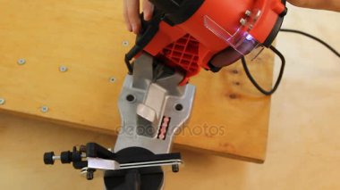 Testere makinesi, kullanılabilir işlevler test yeni kereste gözden geçirme uzmanı