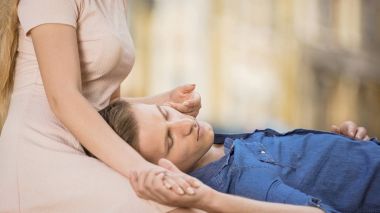 Kız kucak, ihale ilişki, aşk dating çift kafa tutan adam