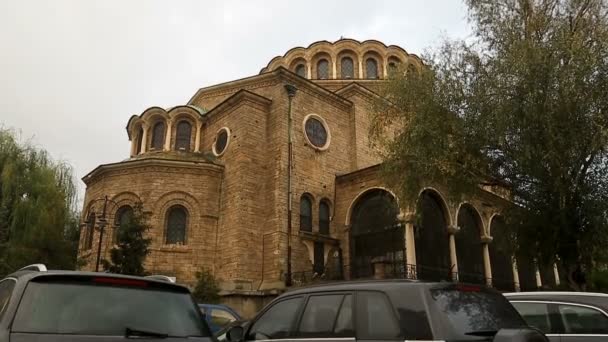 Außenelemente der Kirche der Heiligen Nedelya in Sofia, Bulgarien, religiöser Ort — Stockvideo