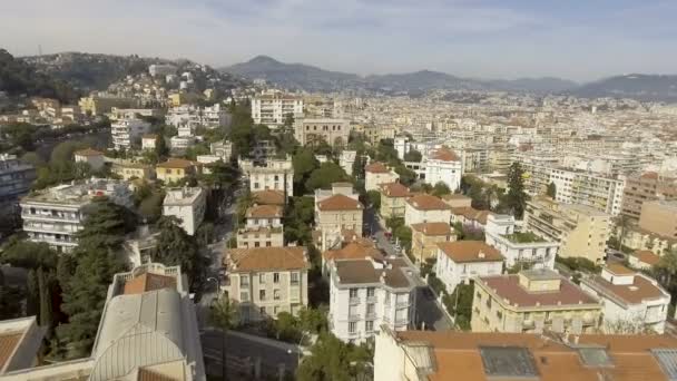 Tetőtéri épületek Nizzában, városkép, gyönyörű építészeti, légifelvételek — Stock videók
