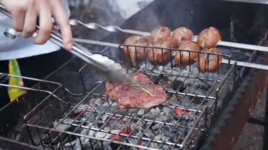 Et ve sebze taze hava, sokak gıda Festivali Barbekü yemek Şef