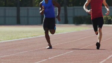 Açık spor zemin, eğitimi sporcular için rekabet hazırlanıyor
