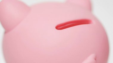 Yakın çekim el kumbara, Kiralık kasa, tasarruf ve yatırım para koyarak