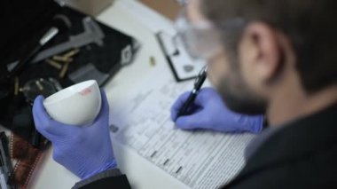 Ruj Kupası polis yazma memur suç mahallinden kanıt olarak rapor