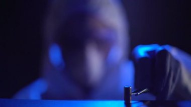 Suç mahalli, kişisel araştırma, gece zaman adli uzman alarak mermi