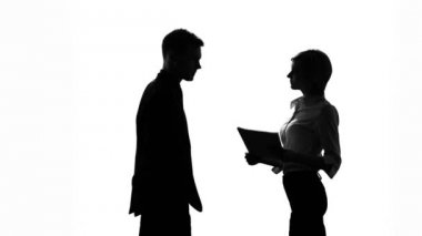 Gölge tutkuyla sarılma ve öpüşme ofisinde, hile severler çalışanların