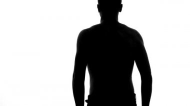 Sporcu olan güçlü backpain, radikülit tedavi, böbrek hastalığı, kas