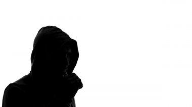 E-sigara, nikotin bağımlılığı, duman exhaling Hood erkek vaping zarar