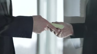 Şirket müdürü iş ortağından, temettü geliri para nakit wad alma