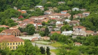 Geleneksel köy binalarda Yeşil dağlar, Gürcü mimarisi, turizm