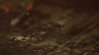 İntihar dostum, tam kat tatlı aşırı dozda üzerinde düşen hap ver.