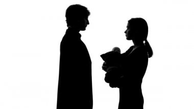 Anne, yeni doğan bebek yabancıya satış surrogacy, para alır ama keder hissediyor
